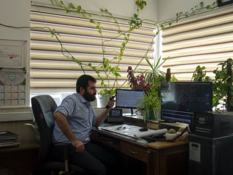 Ölpreisschock belastet Familien: Lebenshaltungskosten steigen rasant durch Inflation.